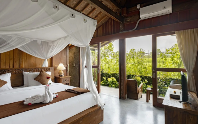 Moringa Ubud Villa
