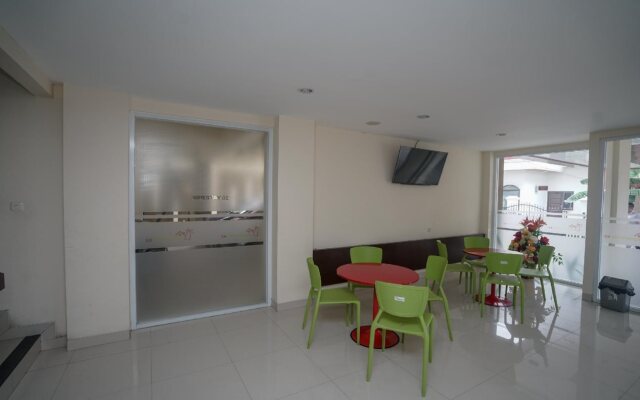 Homestay 82 By OYO Rooms