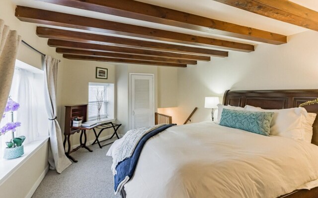 564 1/2 North Judson