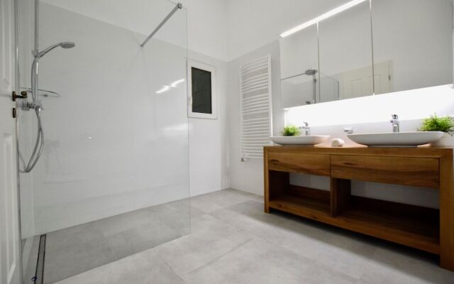 Luxury Apartment by Hi5 - Bazilika Suite