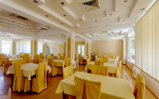 Delfin Hotel