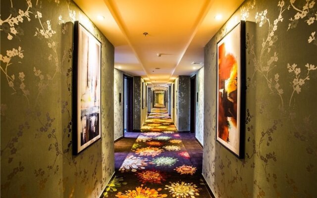 Fucheng 8 Hotel