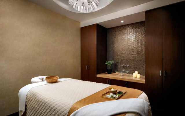The Ritz-Carlton, Toronto
