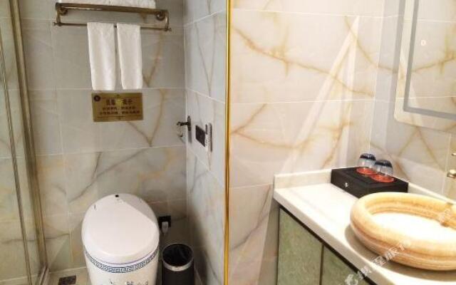 Xingfuting Zijiang Pearl Hotel