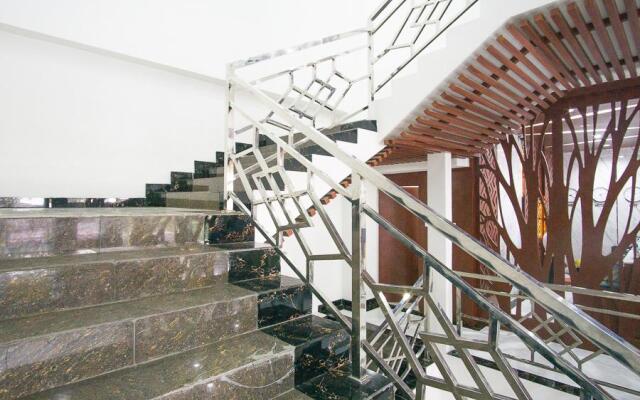 RedDoorz Premium @ Mataram City Center
