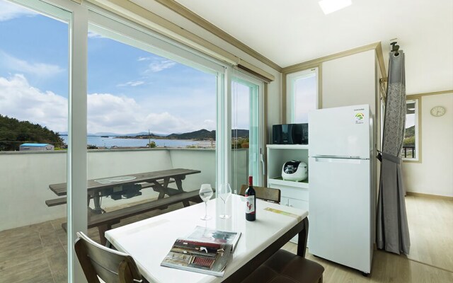 Yeosu Gold Light Pension