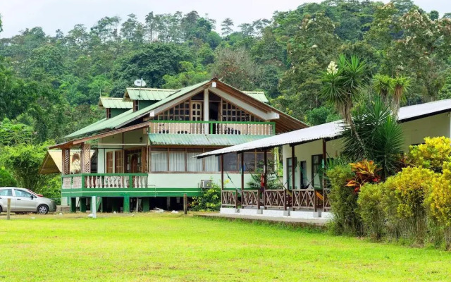Puerto Quito Lodge by DOT Light