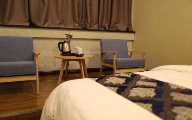 Luoyang Anximen Young Hostel