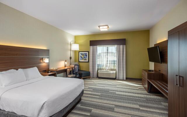 Holiday Inn Express & Suites Medicine Hat Transcanada Hwy 1, an IHG Hotel