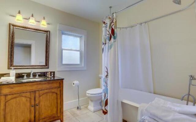 Albany-Close to Old Mill-3BR/2BA