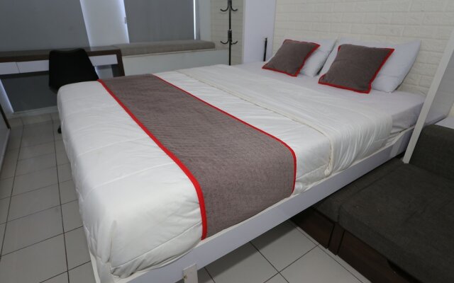 Collection O 93914 Iconic Residence