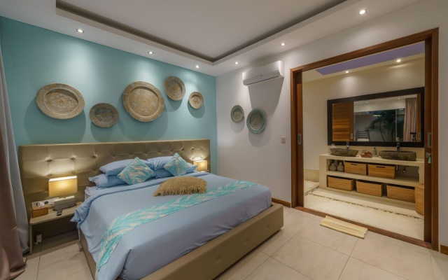 Villa Cuatro – Guest Rooms – Kuta