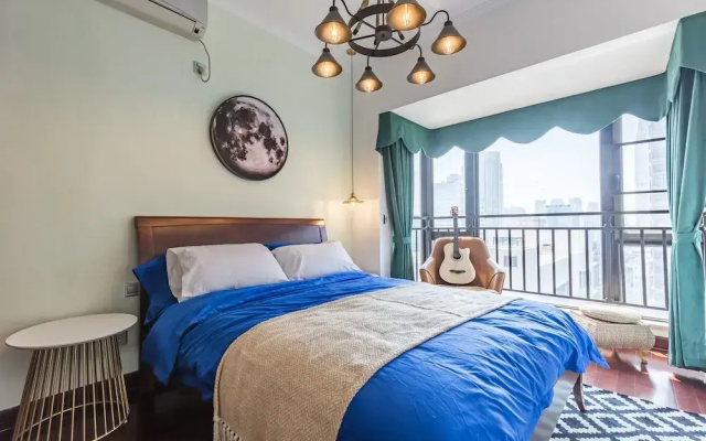 Locals Boutique Apartment Jiuzhou Port.5