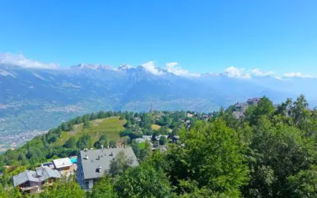 Apartment Cascade 10
