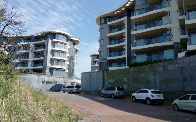 Seopjikoji Ocean Condo