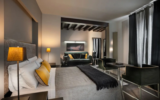 The Charming House DD724