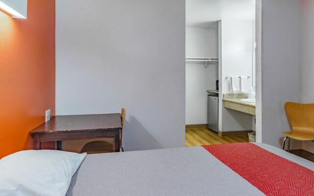 Motel 6 Gresham
