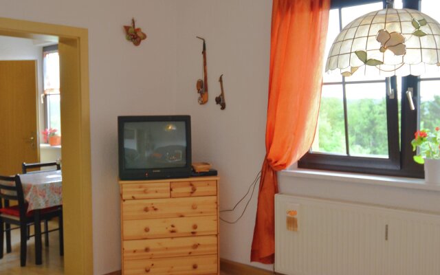 Small and Cozy Apartment in Frauenwald near Forest