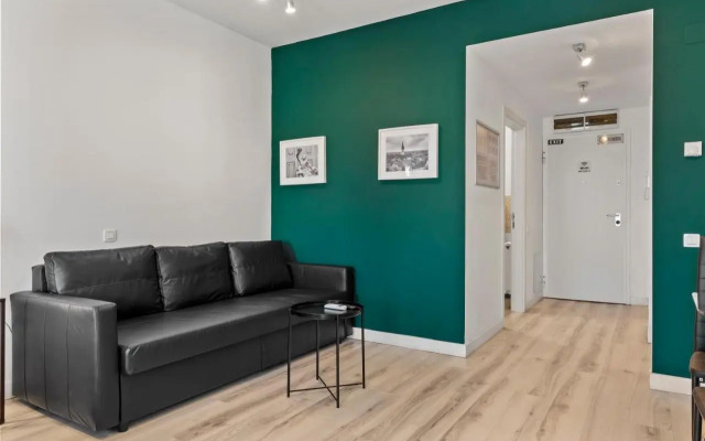 AQUARIUS: Upscale Flat in the Heart of Bucharest!