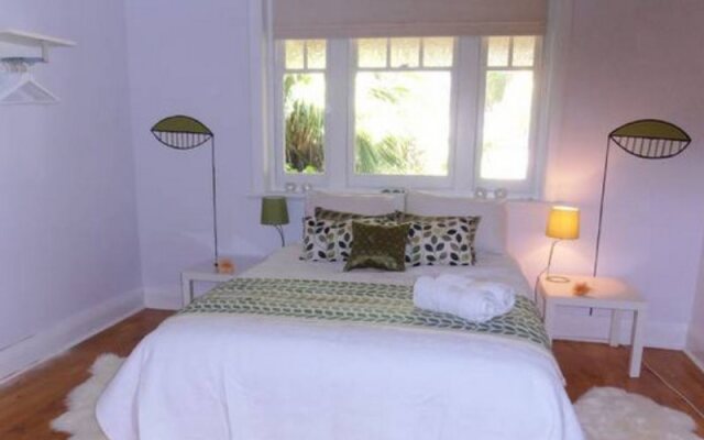 Barristers Block Vigneron Villa