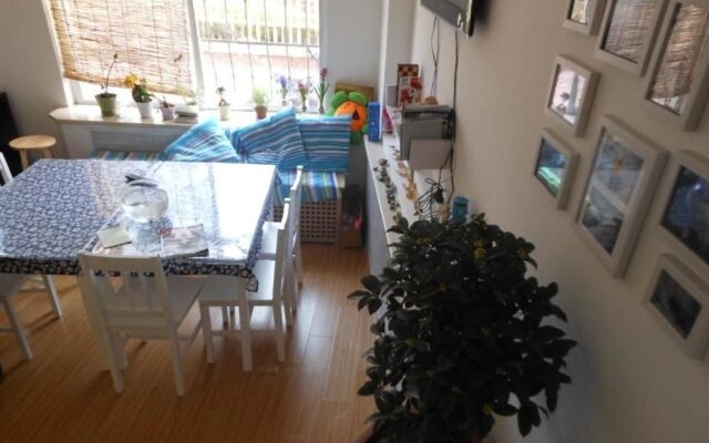 Sunflower Youth Hostel