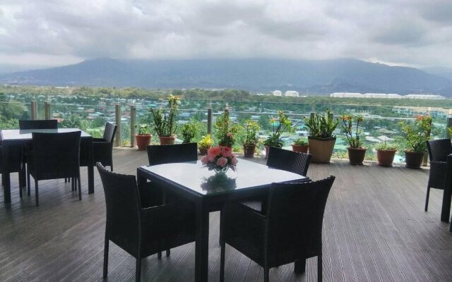 Courtyard Hotel @ 1Borneo
