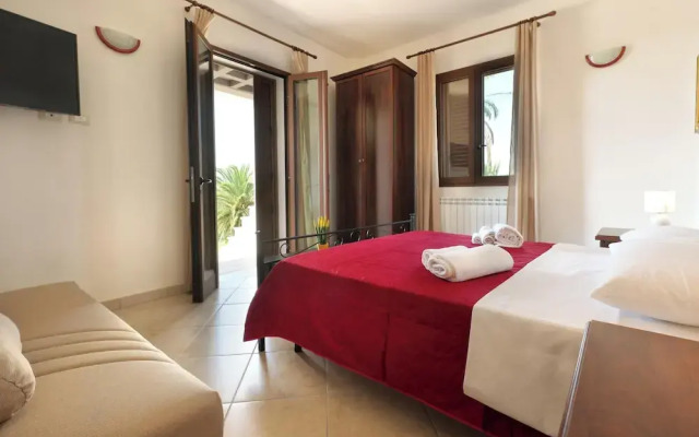 Tenuta Ricco Mono With Pool And Garden