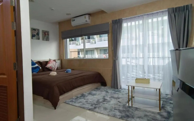 Trio Gems Condo Beach