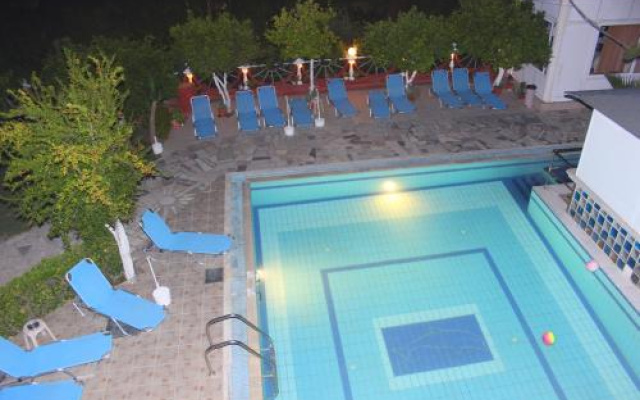 Crystal Apartments Kavos