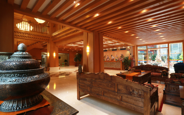 Shangri-La Balagezong Tibetan Ecological Hotel