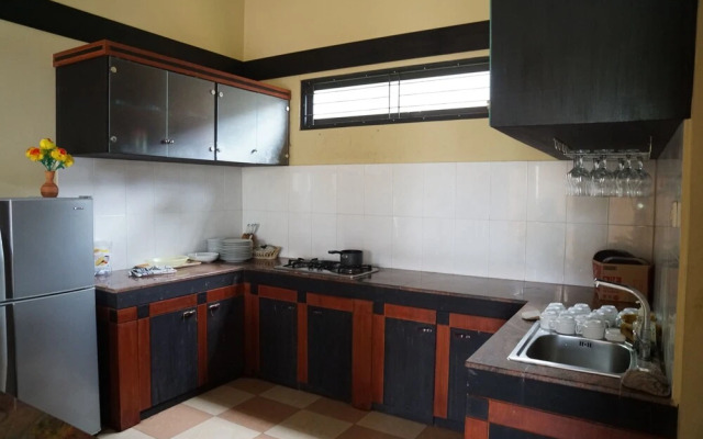 Aldeoz Ciater Cikole Villa Subang