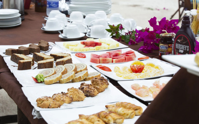 Zanzibar Vera Beach by Moonshine