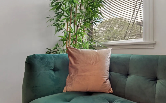 Ideal 4BR Unit - Maryland 2