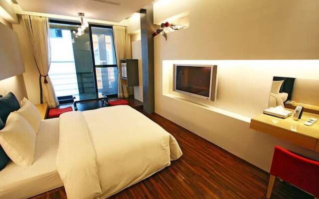 Gold Sandy Beach Hotel