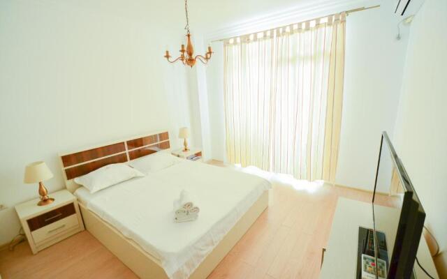 Miralex 1 - Solid House Residence Mamaia