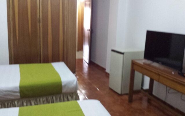 Hotel Dos Mundos
