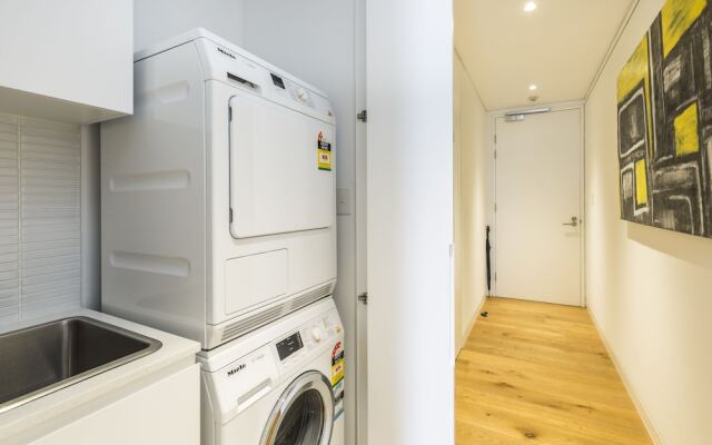 New 1 Bedroom Apt in the Heart of Surry Hills