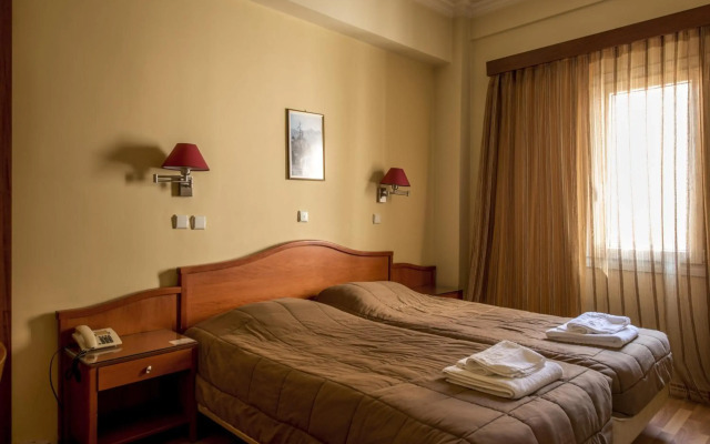 Lakonia Hotel