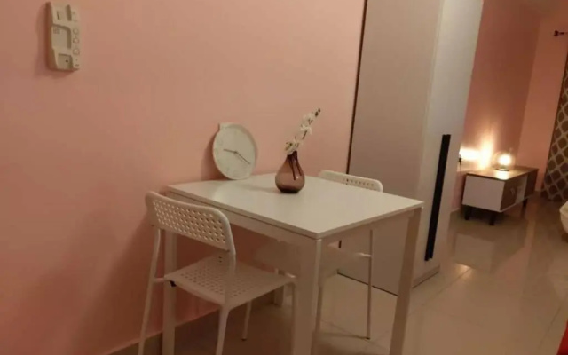 Amazing Lake view studio unit, Hyve,Cyberjaya, Free WiFi, Free Parking, Netflix, Pool – Guest Rooms – Cyberjaya