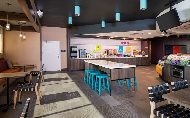 Tru By Hilton Phoenix Glendale Westgate, AZ