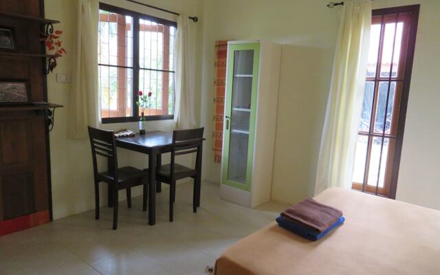 Manora Garden B & B