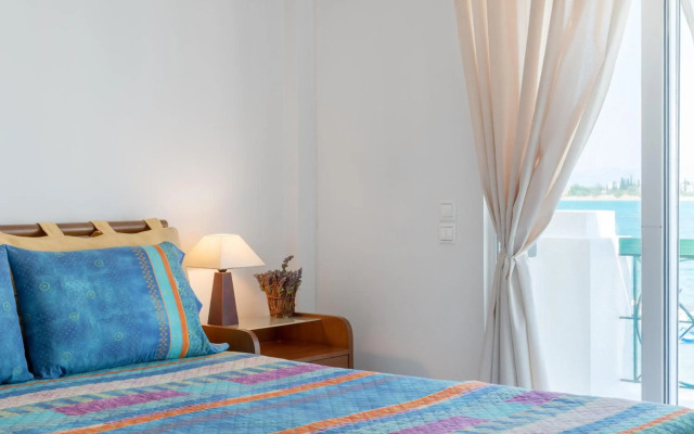 Beachfront Modern Apartment