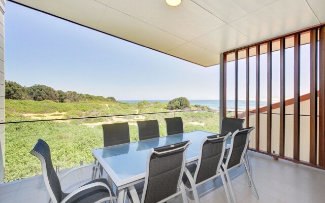 Seas the Day, 41B Ocean Avenue