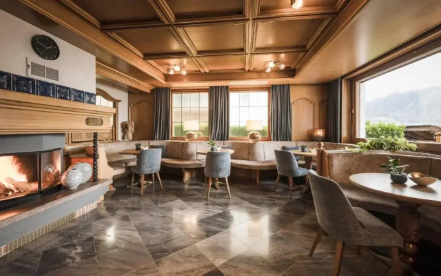 Hotel Karin