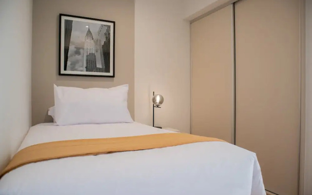 Picturesque 2BR With Fantastic Pool in Miraflores