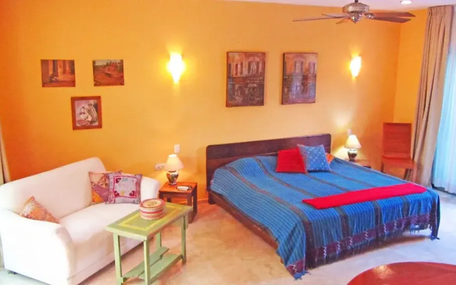 Royal Oasis Studio by PRP