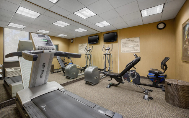 SureStay Plus Hotel by Best Western Chicago Lombard