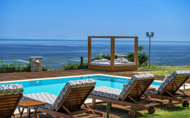 Serenus Luxury Villa