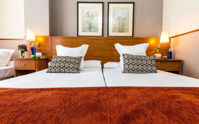 Leonardo Hotel Granada