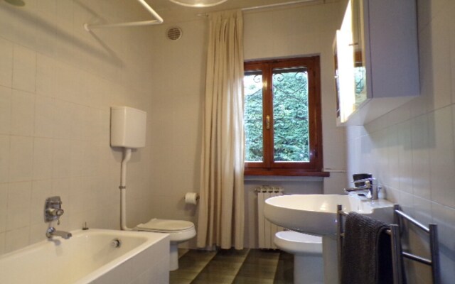 Villetta Mazzini Front Lake